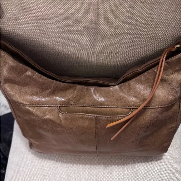 HOBO Classic Tan Leather Hobo Bag - Picture 2 of 14